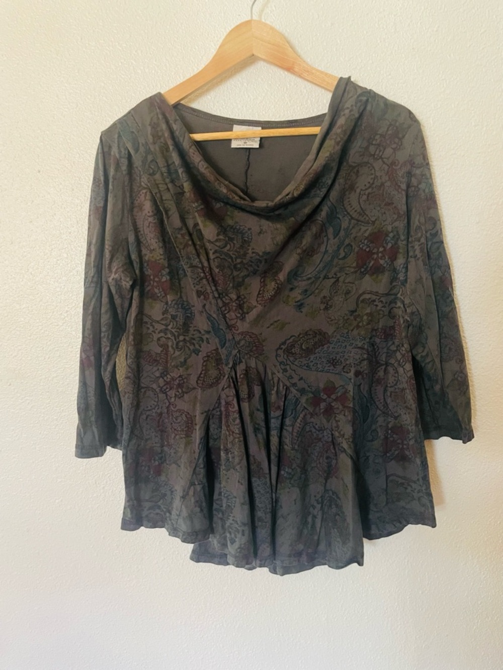 CMC 100% Cotton Laganlook Relaxed Cowl-Neck Peplum Top in Charcoal Paisley Sz M
